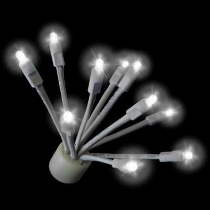 C9 Glitzer Pure White lit on black background